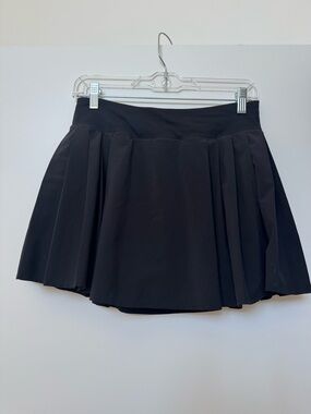 Side-pleat high rise tennis skirt